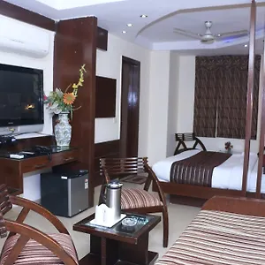 2* Hotel High 5 Land